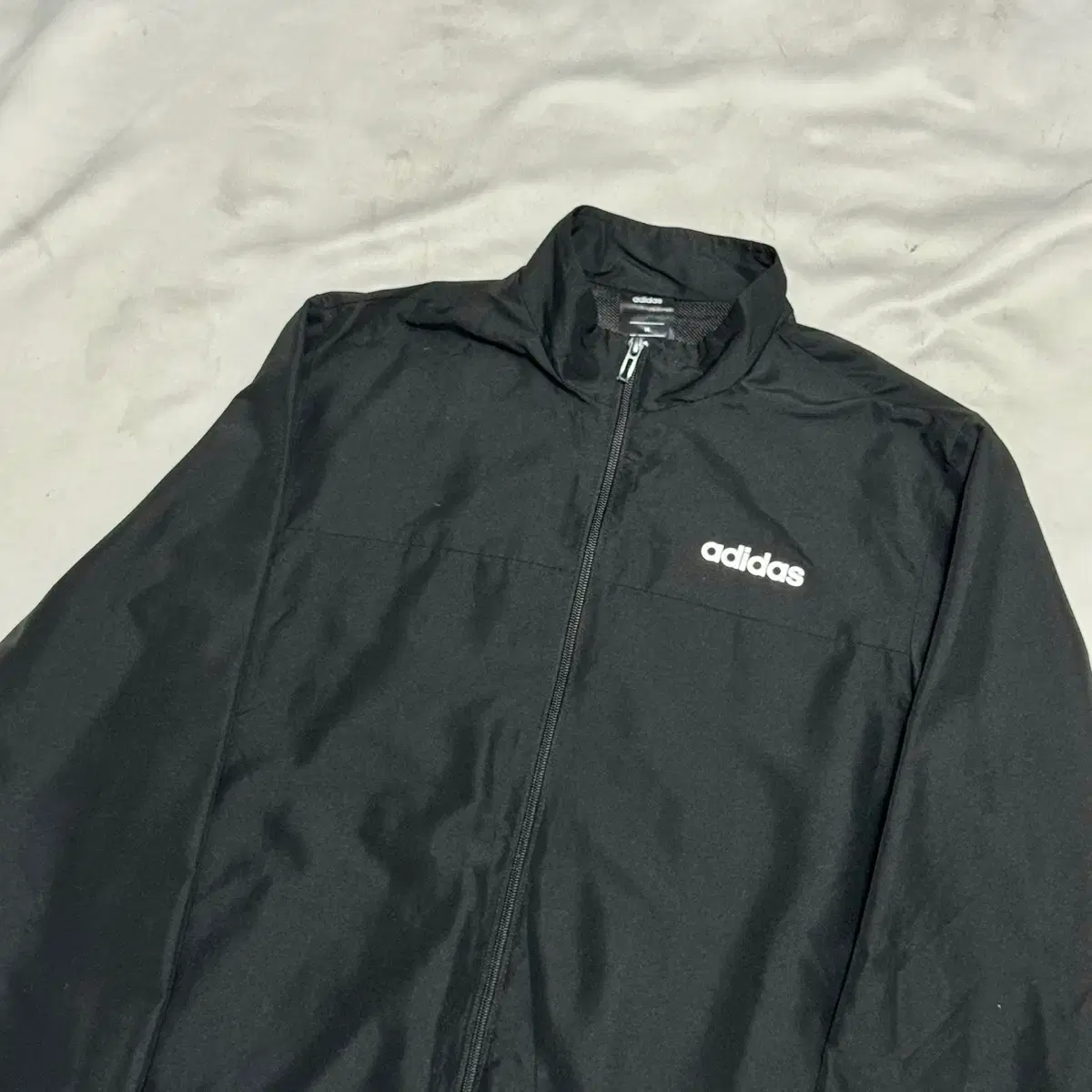 【adidas 】黒 ジップアップ ウィンドブレーカー M adidas ブラックウィンドブレーカージップアップ